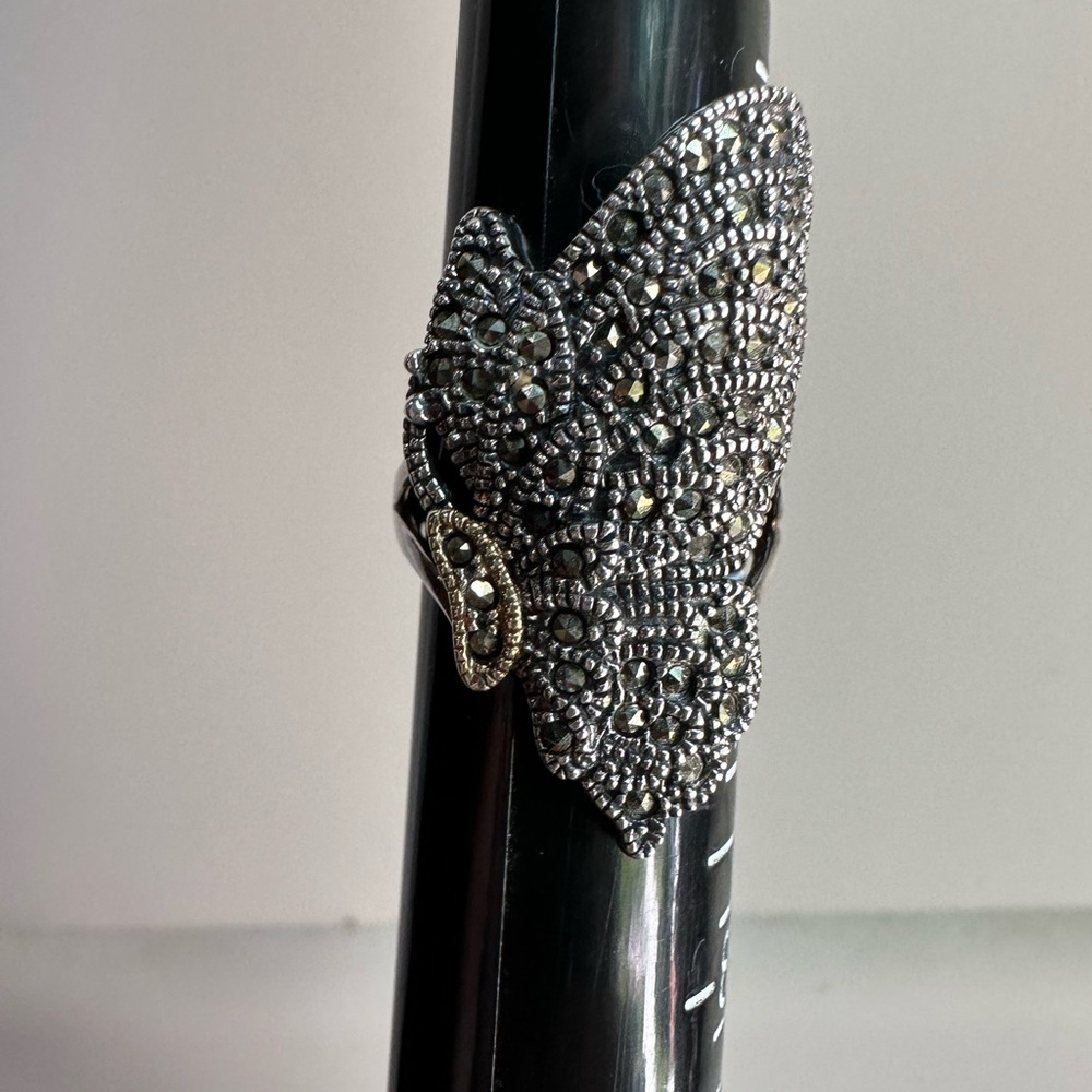 Butterfly Ring - Picture 3 of 6